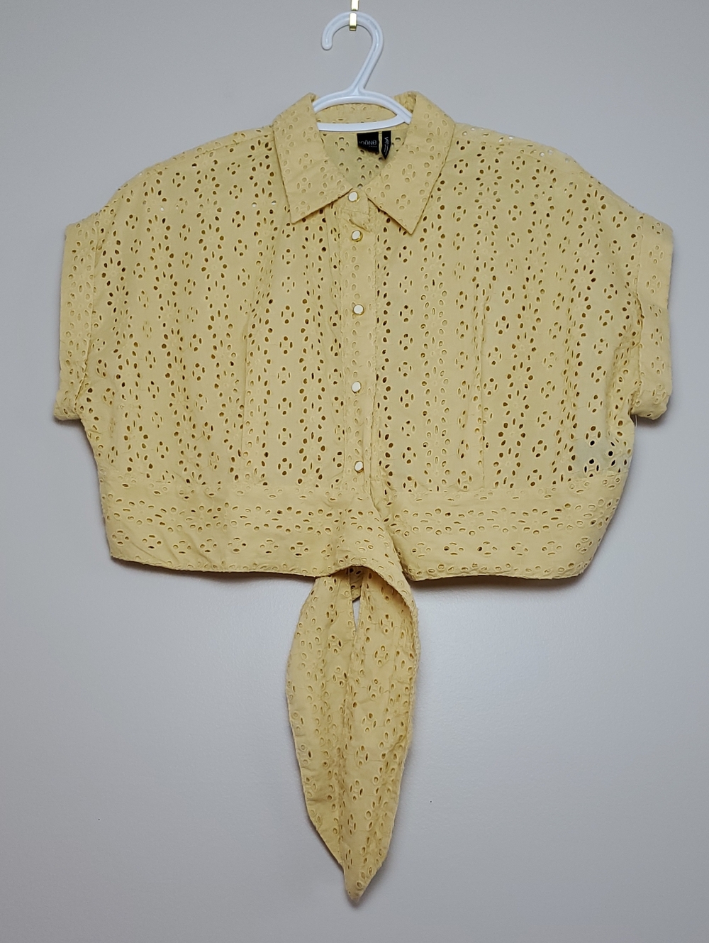 Simons Icone Yellow Eyelet Organic Cotton Cropped Tie-Front Blouse Sz M Coquette
